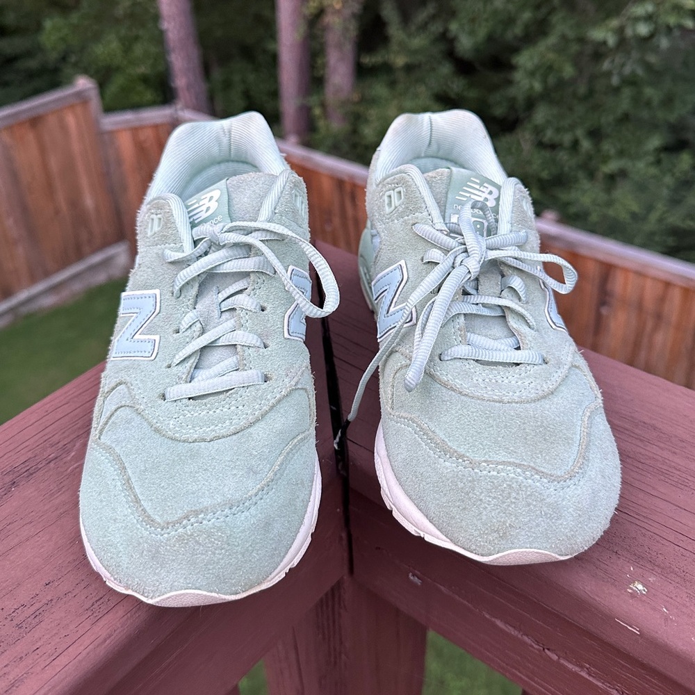 Women’s New Balance